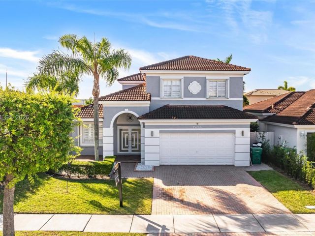 Home for rent at 15786 SW 141st St 15786 - photo 7436771