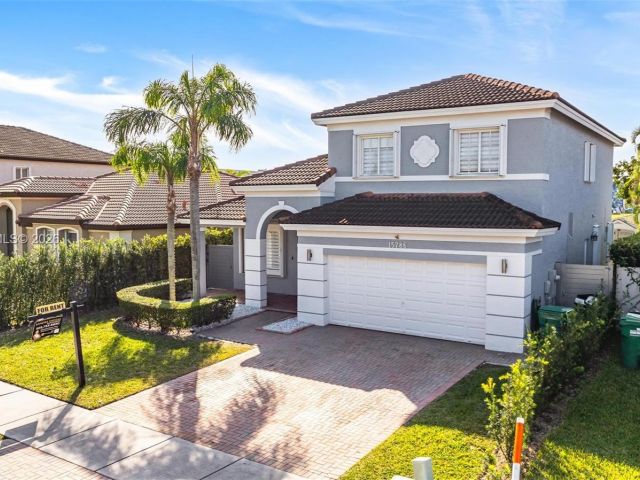 Home for rent at 15786 SW 141st St 15786 - photo 7436773