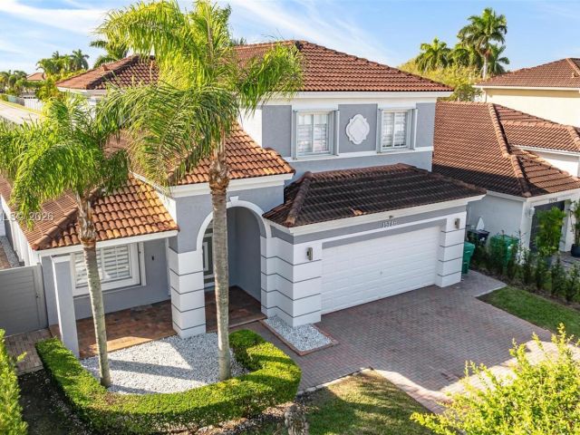 Home for rent at 15786 SW 141st St 15786 - photo 7436775