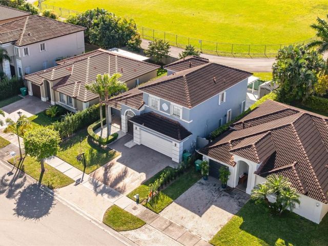 Home for rent at 15786 SW 141st St 15786 - photo 7436779