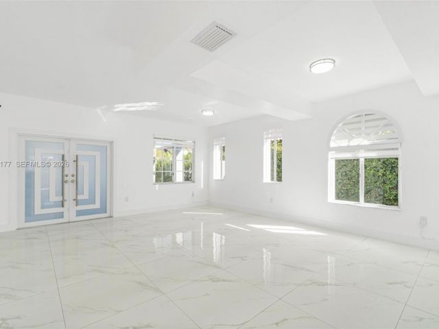 Home for rent at 15786 SW 141st St 15786 - photo 7436788