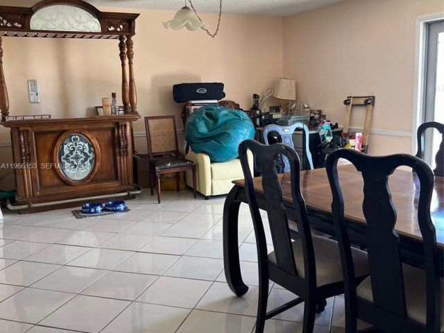 Apartment for sale  Unit #302 - photo 7506661