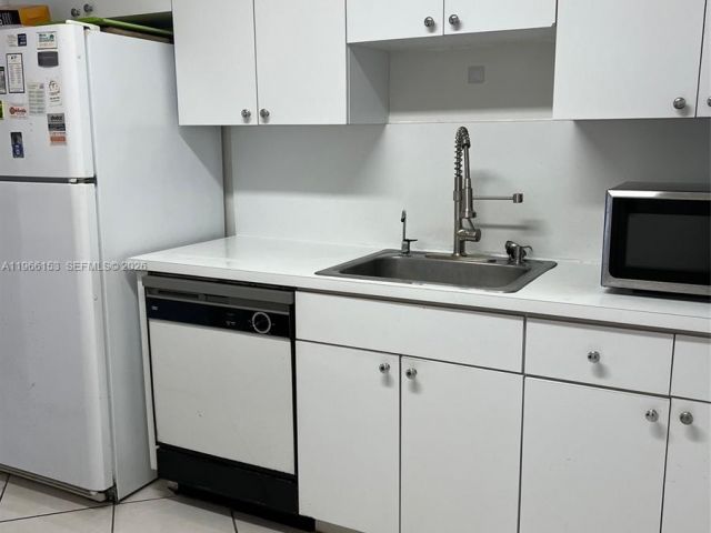 Apartment for sale  Unit #302 - photo 7506665