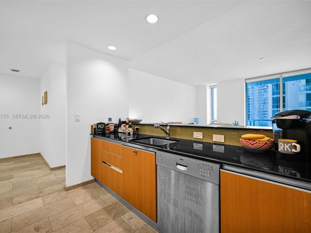 Apartment for sale  Unit #2910 - photo 7438773