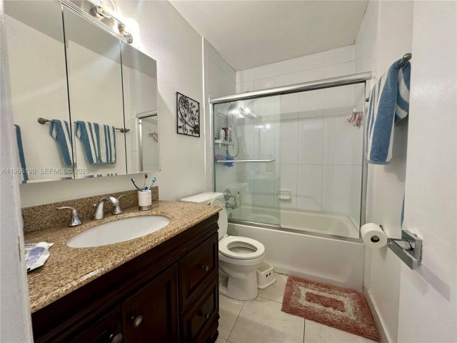 3-bedroom home for rent in Miami - 6712 SW 114th Ave - MondialRealty