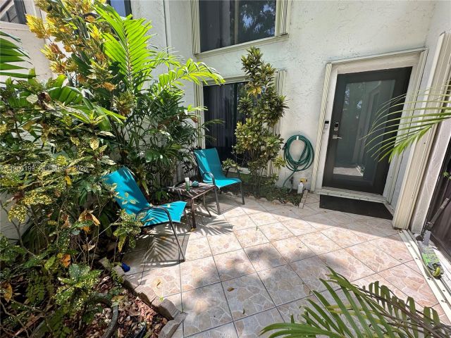 3-bedroom home for rent in Miami - 6712 SW 114th Ave - MondialRealty