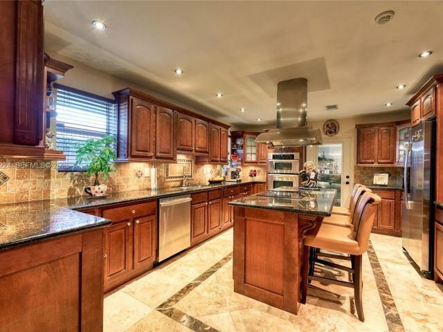 Home for rent at 5826 SW 17th St 0 - photo 7445519