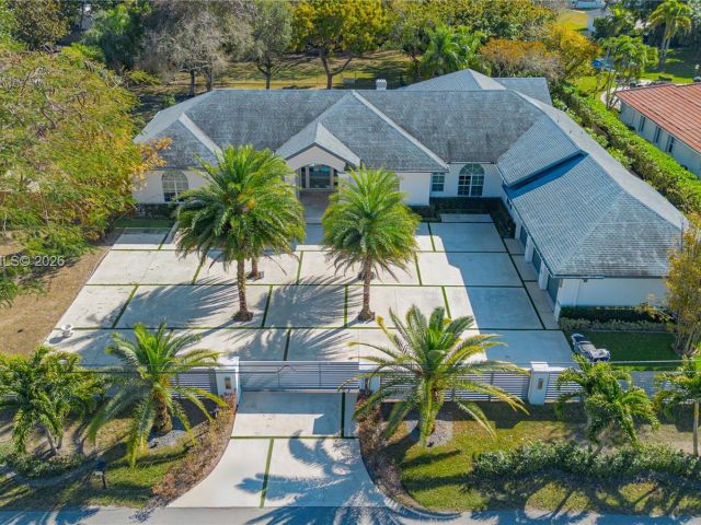 Home for sale at 10340 SW 62nd St - photo 7437279