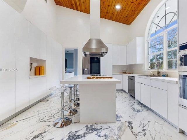 Home for sale at 10340 SW 62nd St - photo 7437286