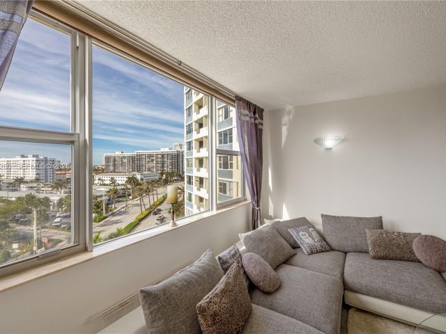 Apartment for rent  Unit #718 - photo 7437911