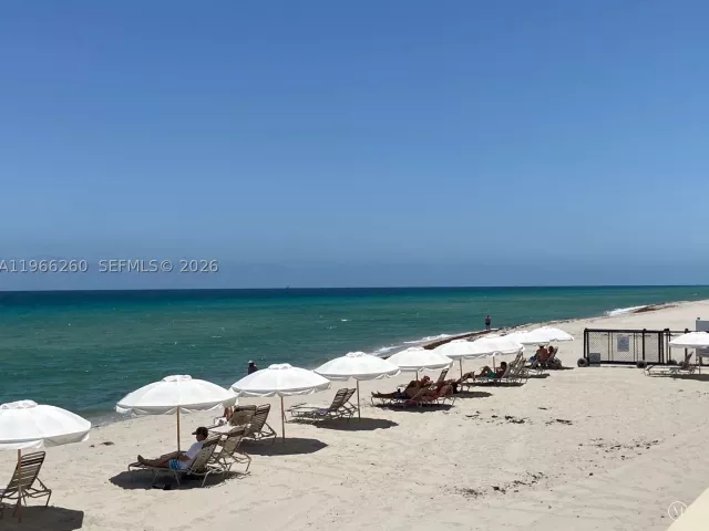 1-bedroom condo for rent in Hallandale Beach - 3180 S Ocean Dr 718 - MondialRealty