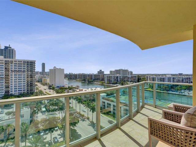 Apartment for rent  Unit #1235 - photo 7477438