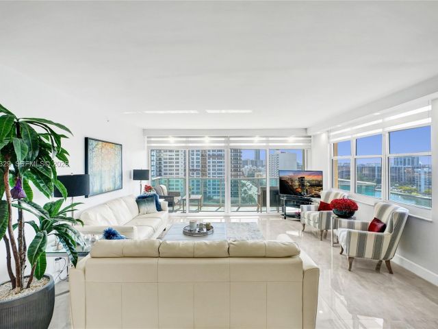 Apartment for rent  Unit #1235 - photo 7477441