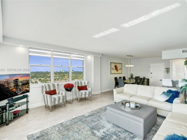 Apartment for rent  Unit #1235 - photo 7477444