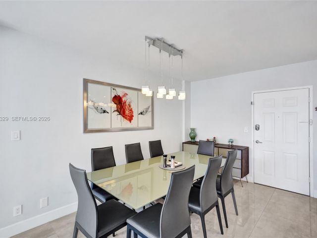 Apartment for rent  Unit #1235 - photo 7477449