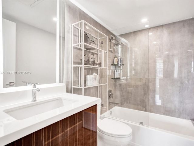 Apartment for rent  Unit #1235 - photo 7477456