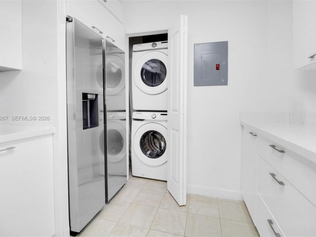 Apartment for sale  Unit #1003 - photo 7438233