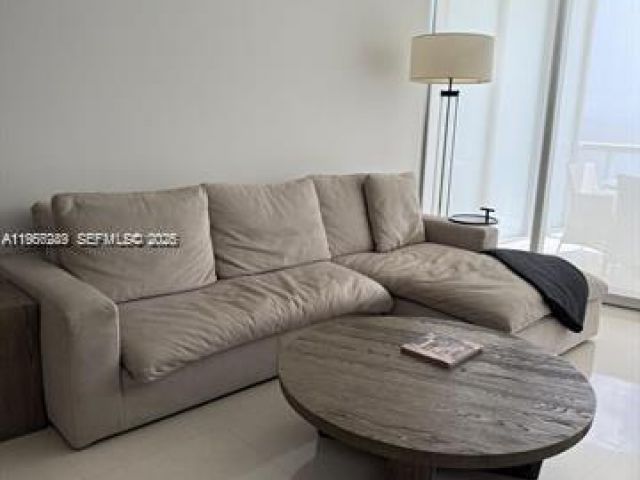 Apartment for rent  Unit #1702 - photo 7437420