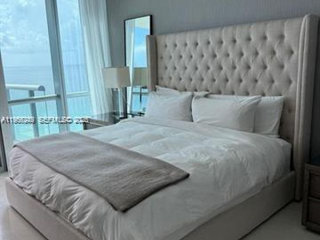 Apartment for rent  Unit #1702 - photo 7437426