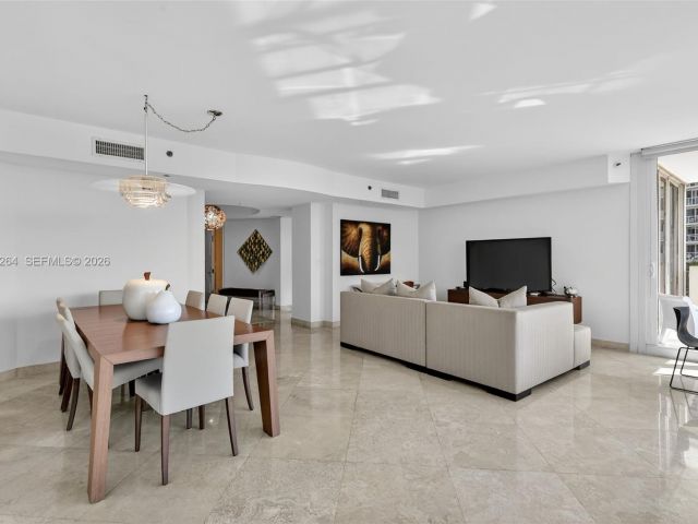 Apartment for sale  Unit #510 - photo 7442667