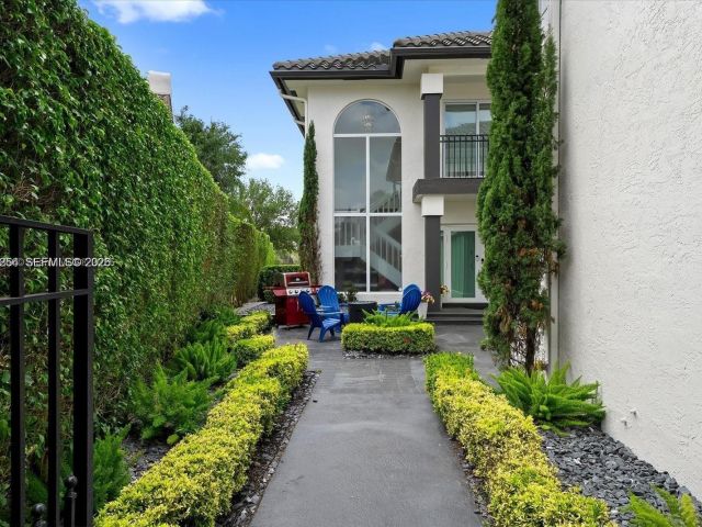 Home for sale at 22818 El Dorado Dr - photo 7437386