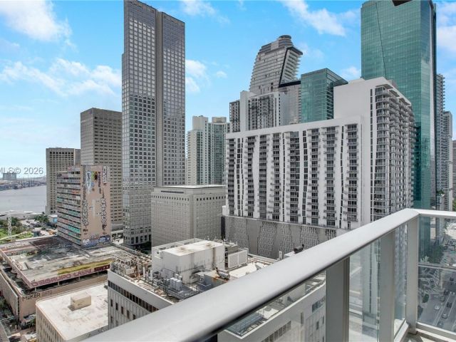 Apartment for sale  Unit #2101 - photo 7439160