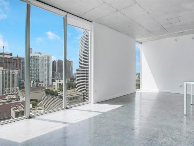 Apartment for sale  Unit #2101 - photo 7439162