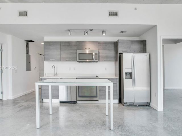 Apartment for sale  Unit #2101 - photo 7439167