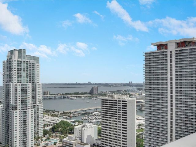 Apartment for sale  Unit #2101 - photo 7439179