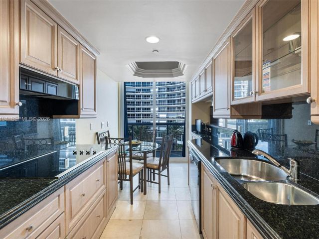 Apartment for sale  Unit #N6-J - photo 7506822