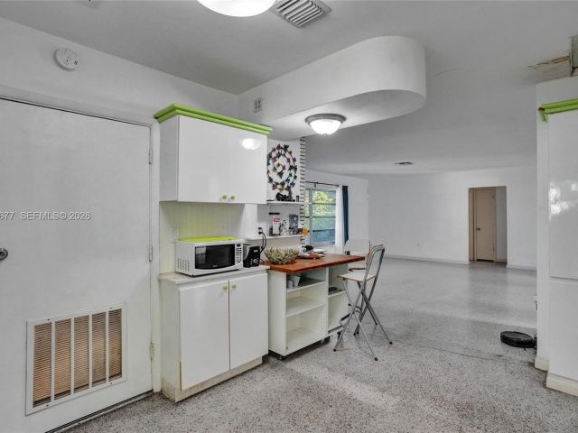 Home for sale at 18500 NE 23rd Ct - photo 7437495