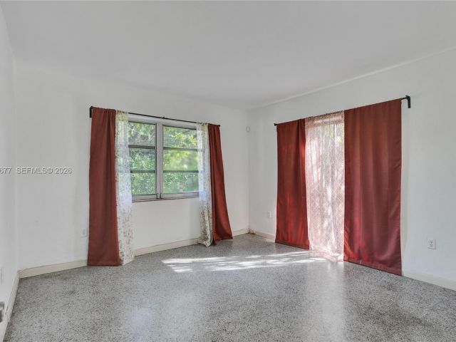 Home for sale at 18500 NE 23rd Ct - photo 7437502