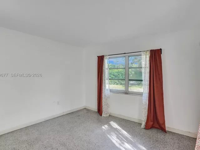 3-bedroom home for sale in Miami - 18500 NE 23rd Ct - MondialRealty