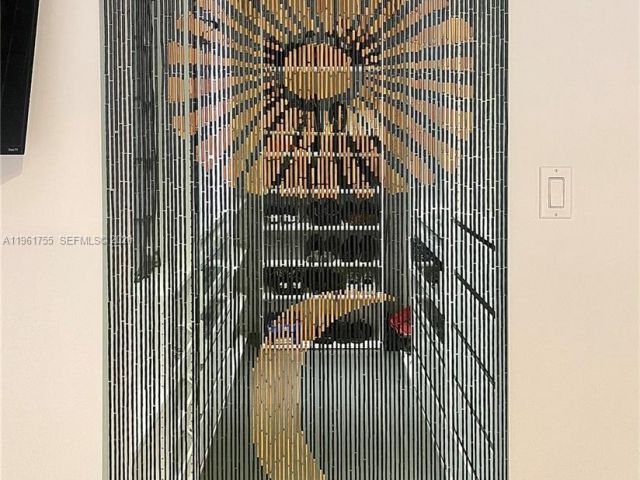 Home for rent at 723 NE 62nd St TH-1 - photo 7437534