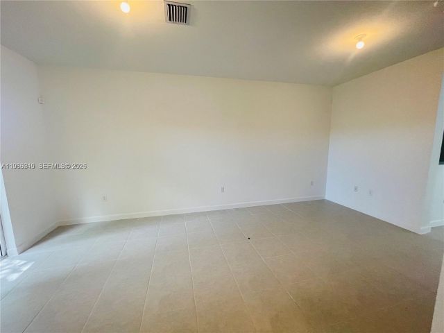 3-bedroom home for rent in Homestead - 1695 SE 27th Rd 1695 - MondialRealty