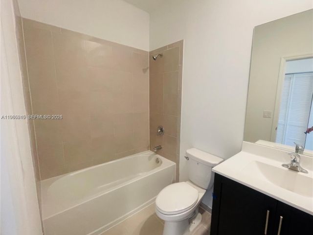 3-bedroom home for rent in Homestead - 1695 SE 27th Rd 1695 - MondialRealty