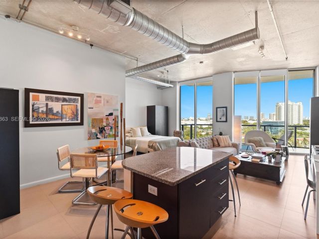 Apartment for sale  Unit #1019 - photo 7449228