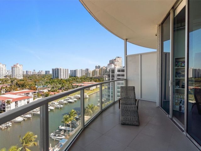 Apartment for sale  Unit #1019 - photo 7449230