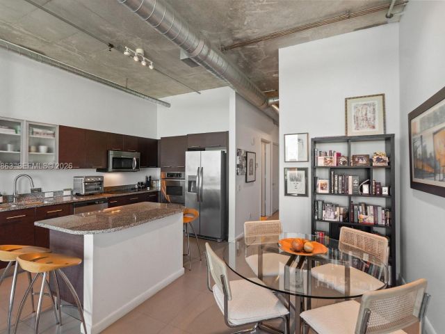 Apartment for sale  Unit #1019 - photo 7449235