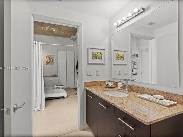 Apartment for sale  Unit #1019 - photo 7449239