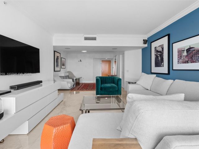 Apartment for rent  Unit #1210 - photo 7438413