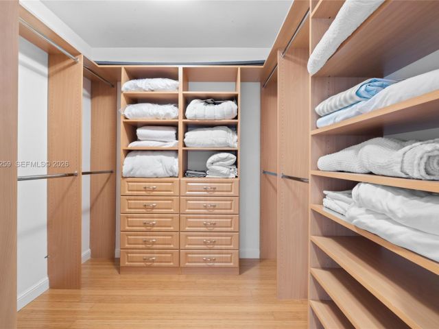 Apartment for rent  Unit #1210 - photo 7438425