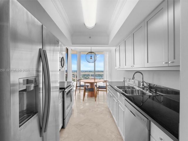 Apartment for rent  Unit #1210 - photo 7438426