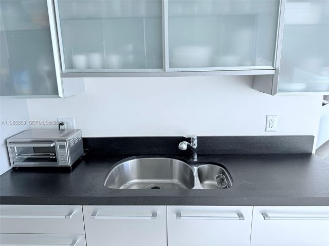 Apartment for rent  Unit #1501A - photo 7439336