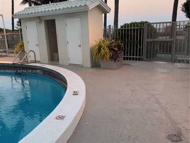 Apartment for rent  Unit #936 - photo 7438387