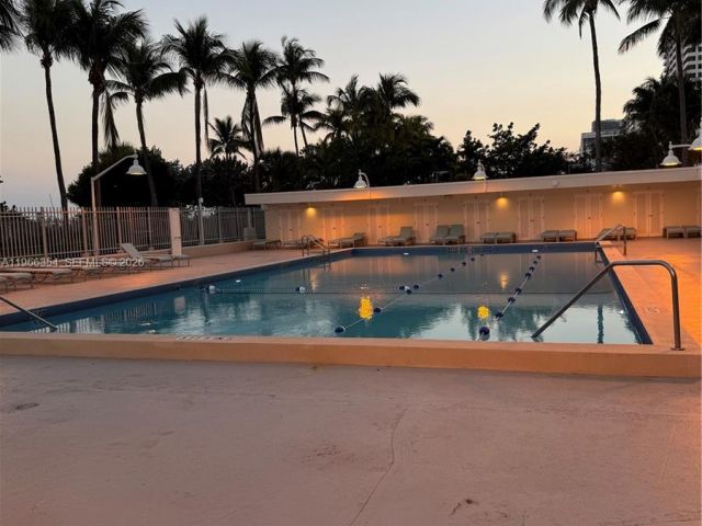 Apartment for rent  Unit #936 - photo 7438389