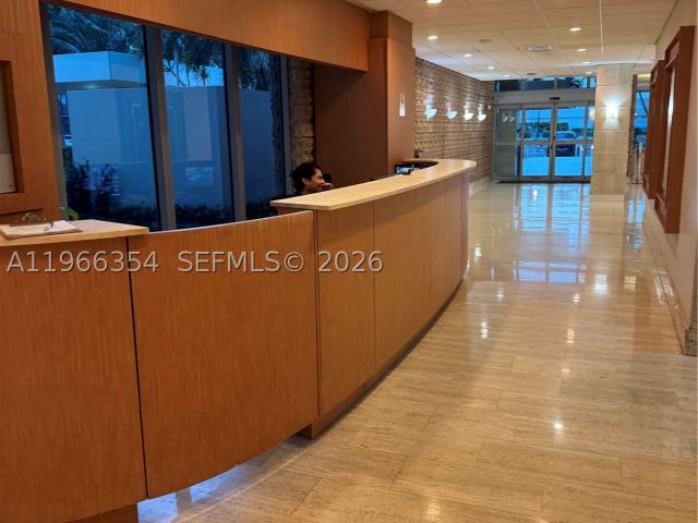 1-bedroom condo for rent in Miami Beach - 2899 Collins Ave 936 - MondialRealty