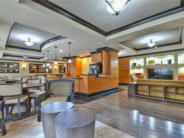 Apartment for rent  Unit #103 - photo 7437865