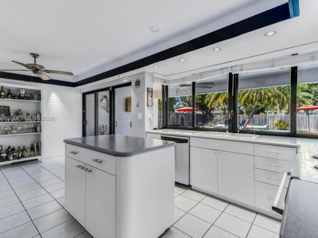 Home for sale at 5201 Jefferson St - photo 7536009