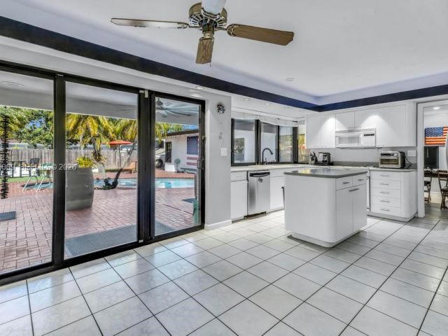 Home for sale at 5201 Jefferson St - photo 7536010